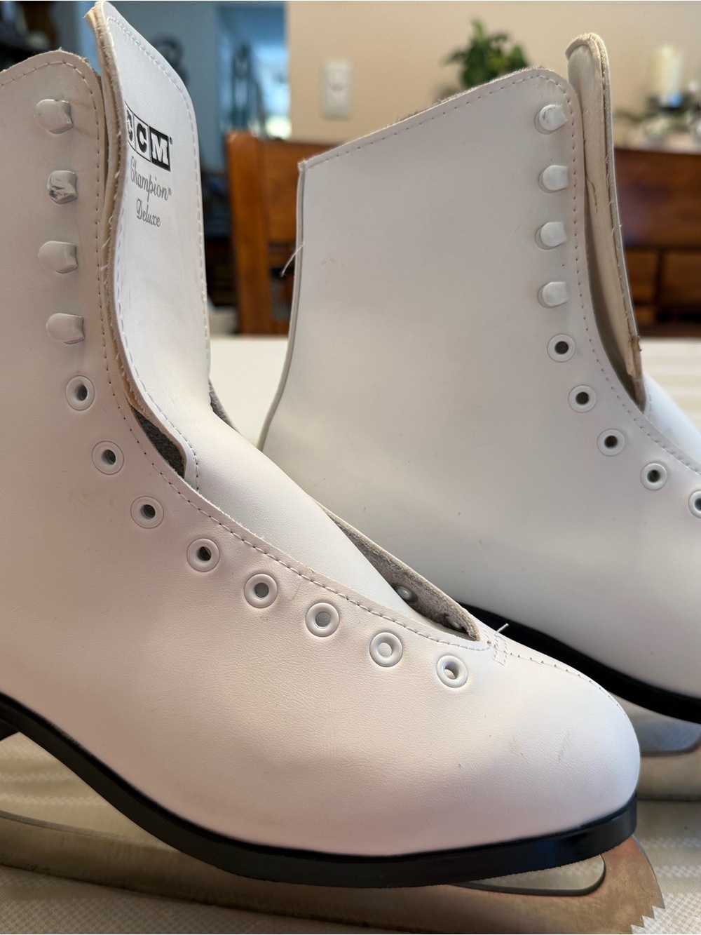 Champion Ice Skate Blade with Black Holder and Silver Runner - Picture 3 of 7